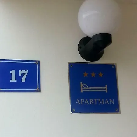 Apartman Lilly * Vir