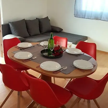 Apartman Lilly * Vir