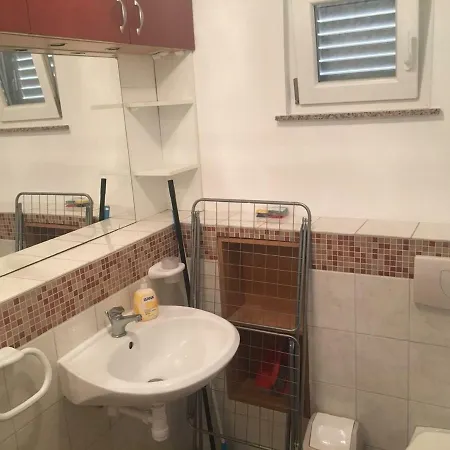 Apartman Lilly Appartement Vir